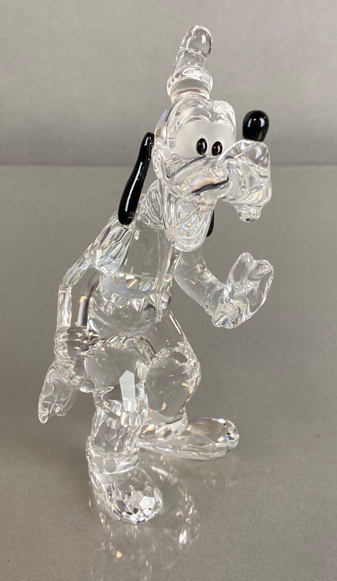 Swarovski Crystal Disney Goofy with Box (1 of 10)