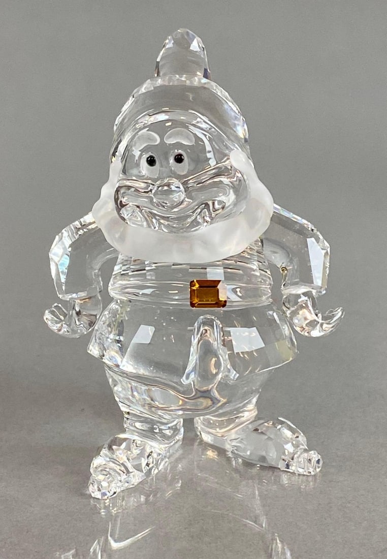 Swarovski Crystal Disney Snow White Happy with Box (1 of 9)