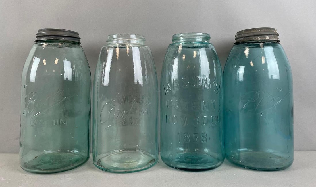 Group of 4 Antique Blue 1/2 Gallon Mason Jars (1 of 6)