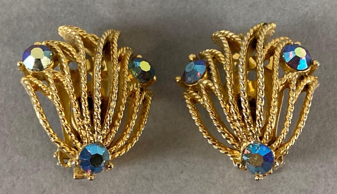 Pair of Lisner Costume Jewelry Rhinestone Earrings (1 of 2)
