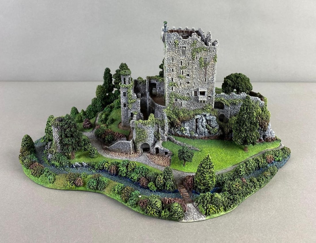 Danbury Mint County Cork Ireland Blarney Castle Display: With original styrofoam, measures 6 1/4 x 9 x 12 3/4 inches