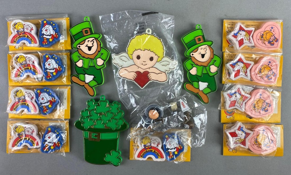 Group of 14 Holiday and Rainbow Brite Items (1 of 4)