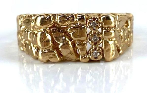 10K Gold Diamond Nugget Ring: Round cut, prong set, 4.1g, size 9 1/4