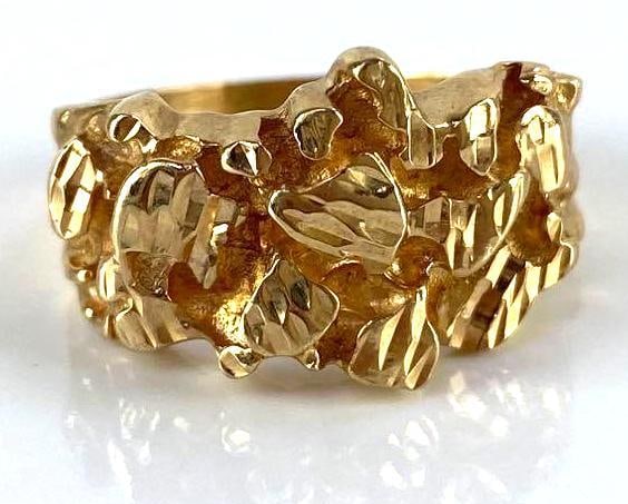10K Gold Nugget Ring: 5.5g, size 6 3/4