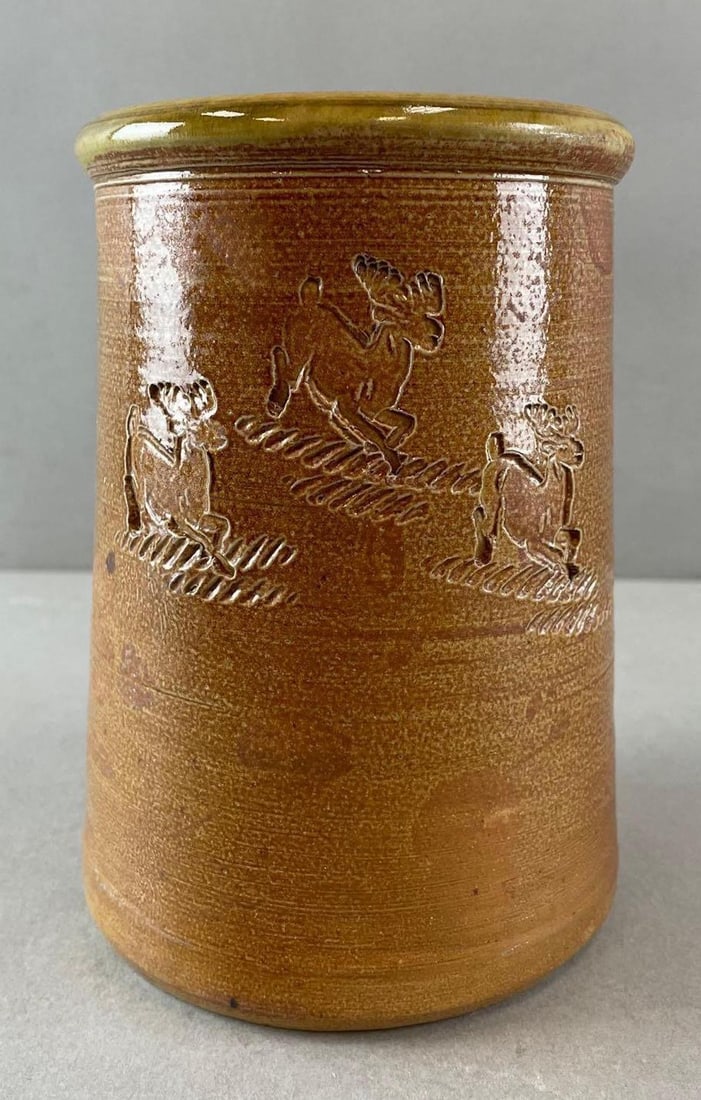 Cannon Ripley IL Reindeer Art Pottery Vase: Measures 6 x 4 1/4 inches