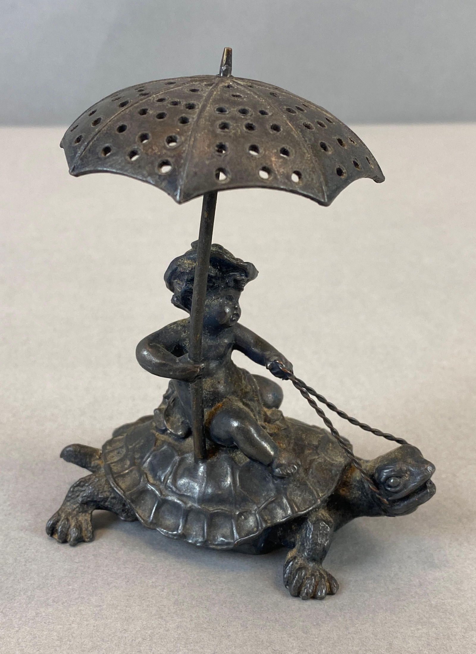 Antique Silverplate Pairpoint Cherub Turtle Umbrella Toothpick Holder (1 of 2)