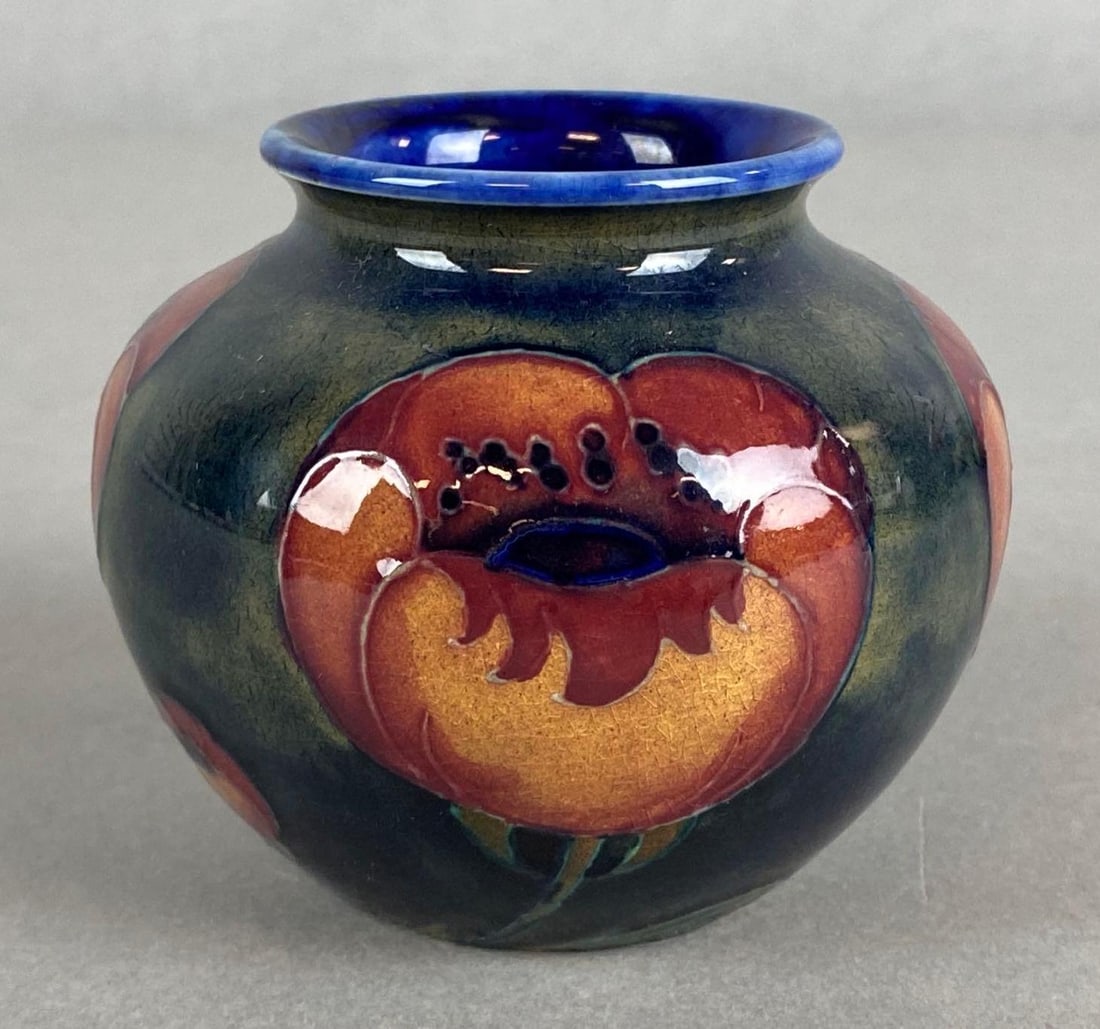 Small Moorcroft Art Deco Pansy Floral Vase (1 of 5)