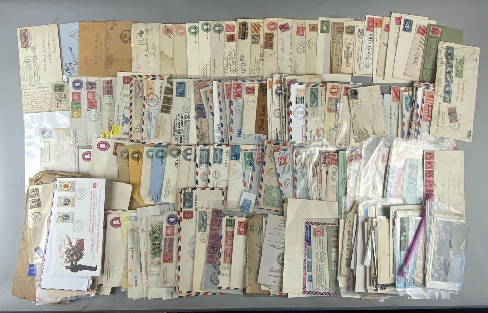 Vintage Group of US and Worldwide Covers and Postcards (1 of 6)