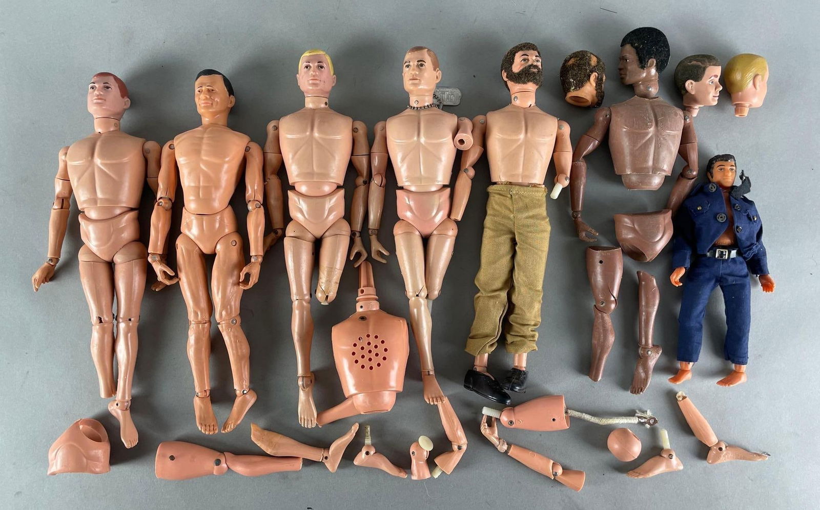 Group of 25+ Vintage Hasbro G.I. Joe Action Figure Parts (1 of 3)