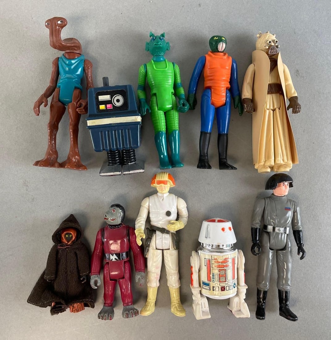 Group of 10 Vintage Kenner Star Wars Action Figures (1 of 2)
