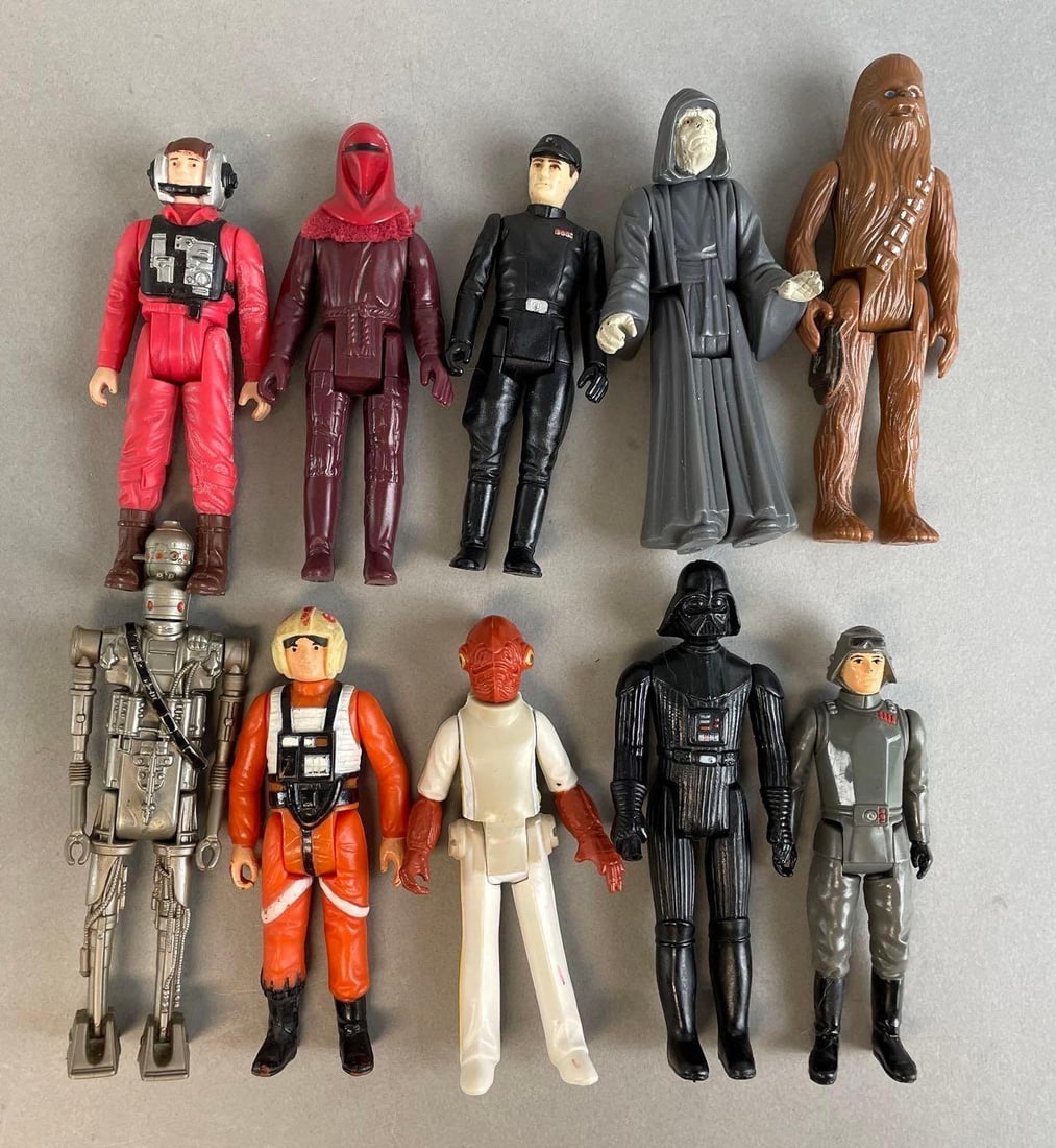 Group of 10 Vintage Kenner Star Wars Action Figures: Includes Darth Vader, emperor, ackbar, and more