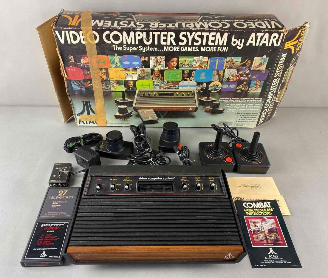 Vintage 1978 CX-2800 Atari Computer System with Original Box (1 of 10)