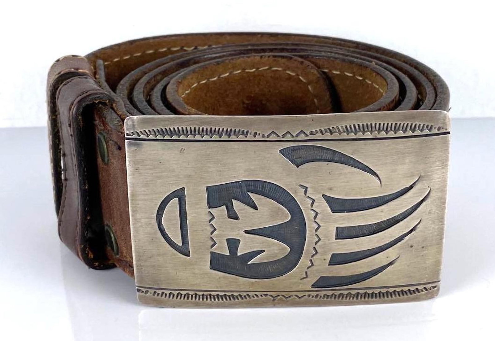 Signed Thomas Singer Sterling Silver Native American Buckle Belt: 47 inches long