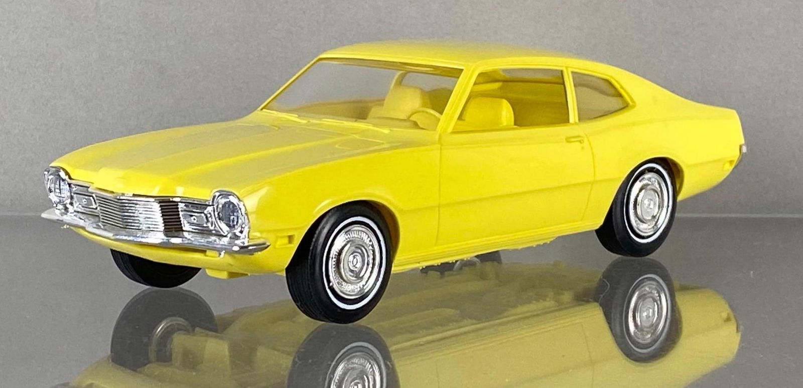 Jo-Han 1971 Mercury Comet Dealership Promo Car (1 of 6)