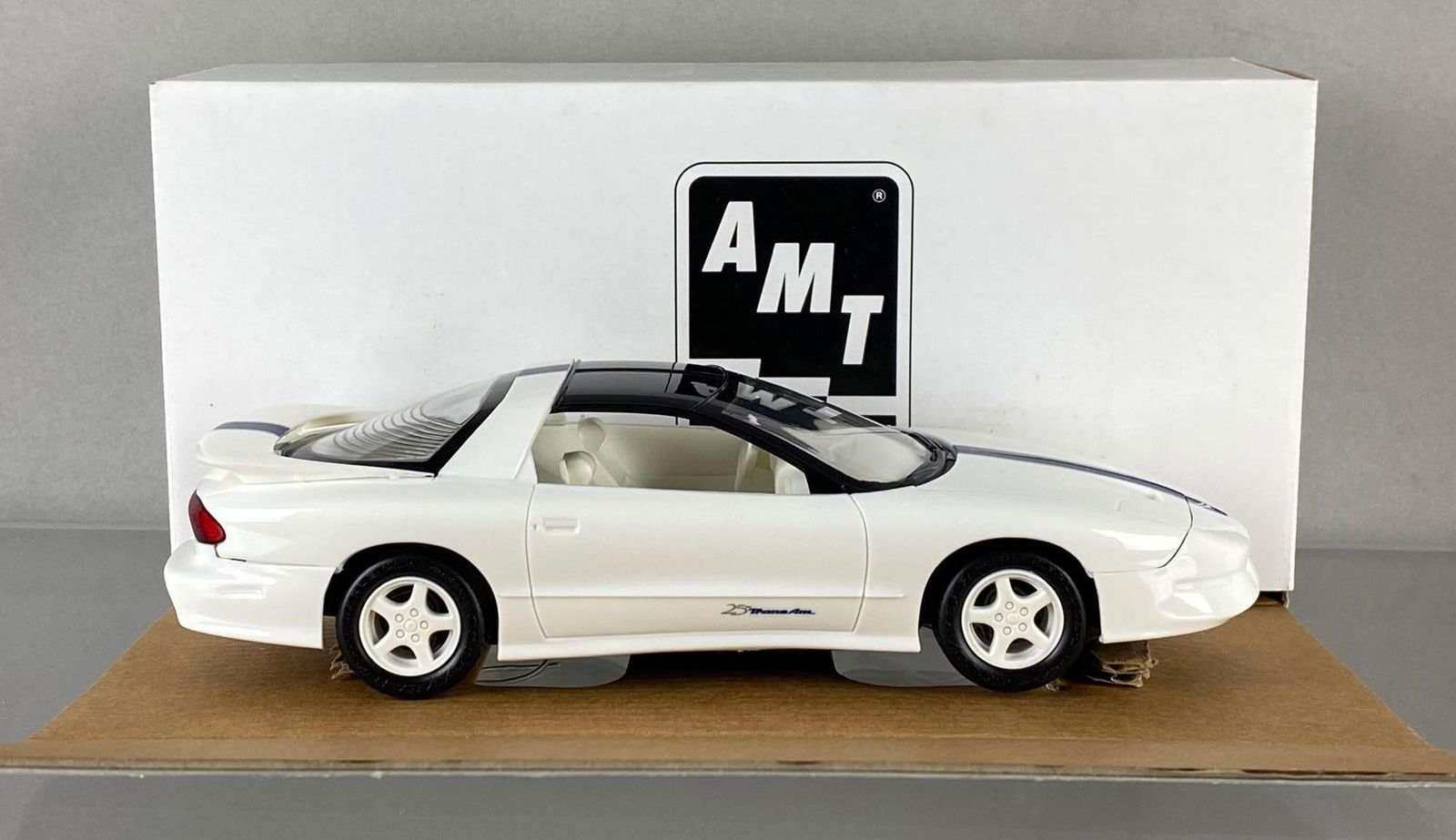 AMT 1994 Pontiac Trans Am Dealership Promo Car (1 of 5)