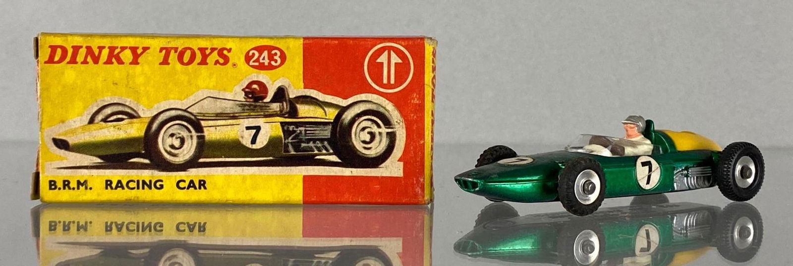 Dinky Toys No. 243 B.R.M. Racing Car (1 of 9)