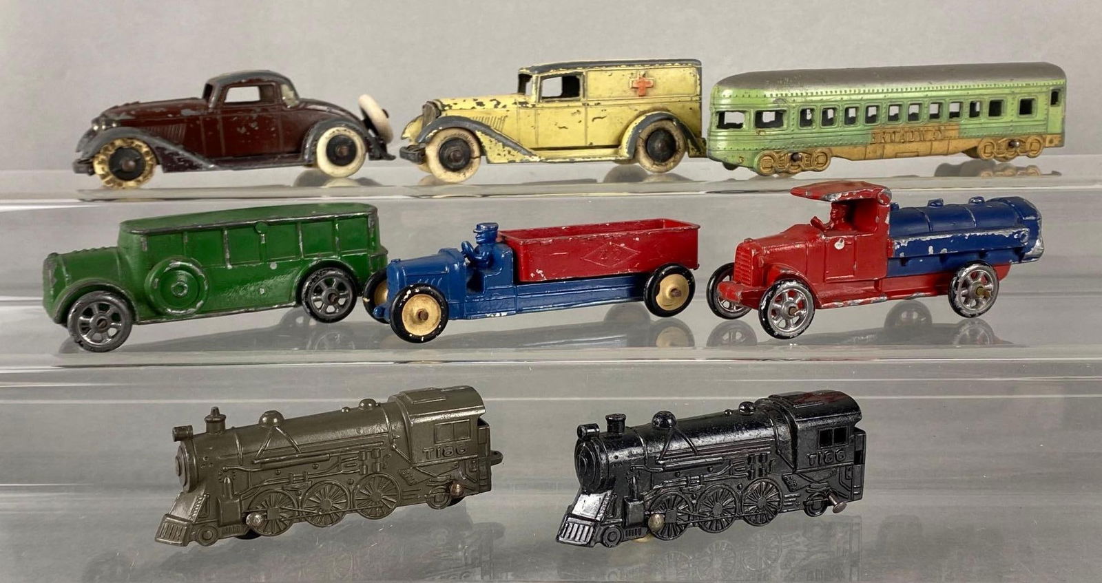 Group of 8 Vintage Die-Cast Vehicles (1 of 4)
