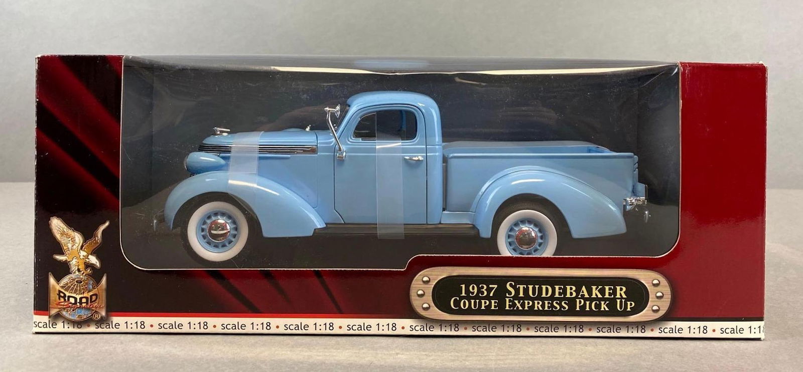 Road Signature Deluxe Edition 1937 Studebaker Coupe Express Pick Up (1 of 5)
