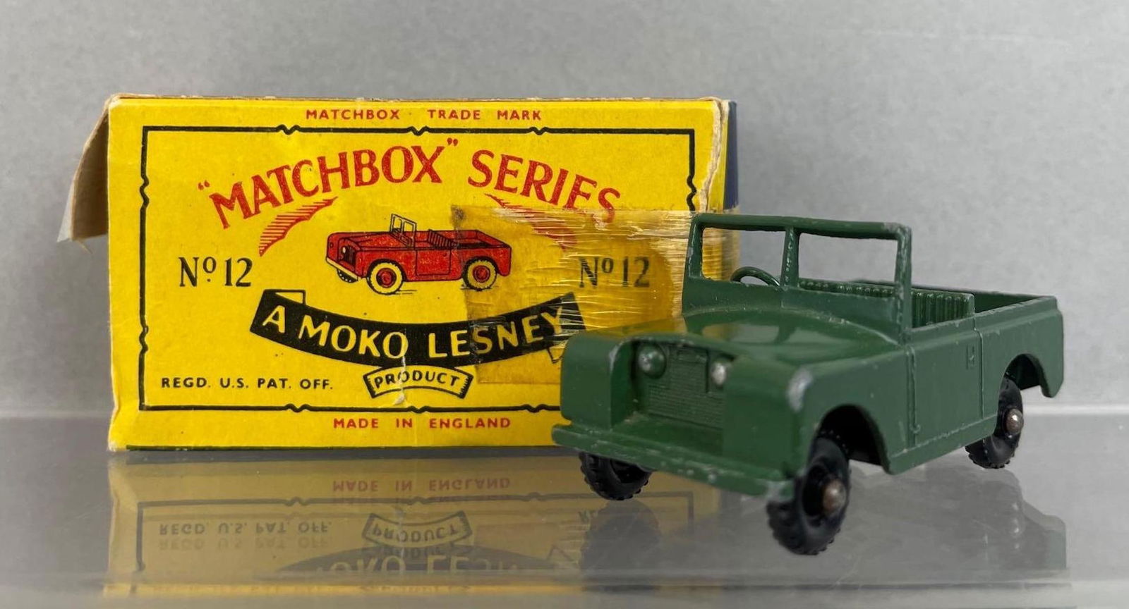 Vintage Matchbox Series 2 No. 12 Land Rover Die-Cast Vehicle (1 of 7)