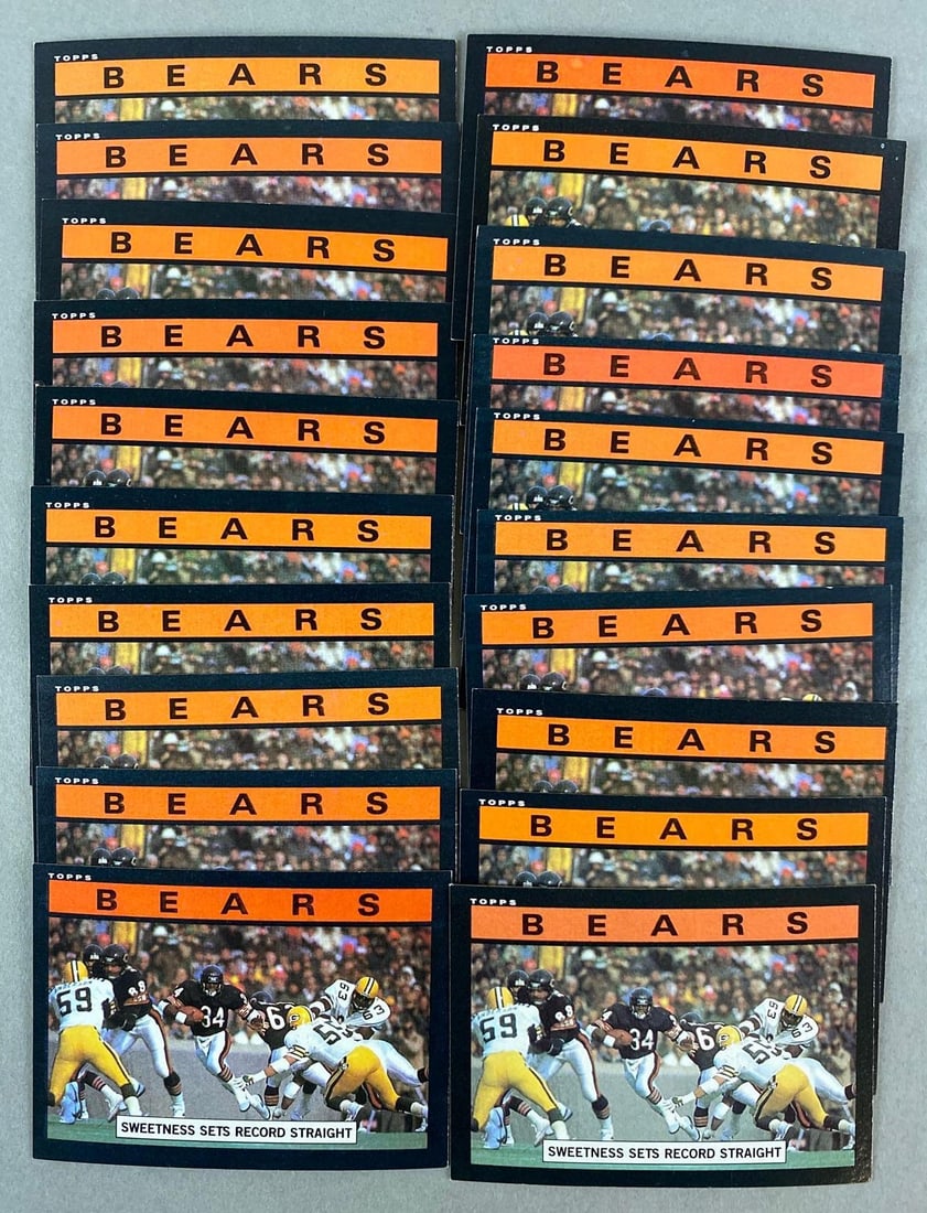 35 - 1985 Topps Chicago Bears Team Leader Walter Payton #22 (1 of 2)