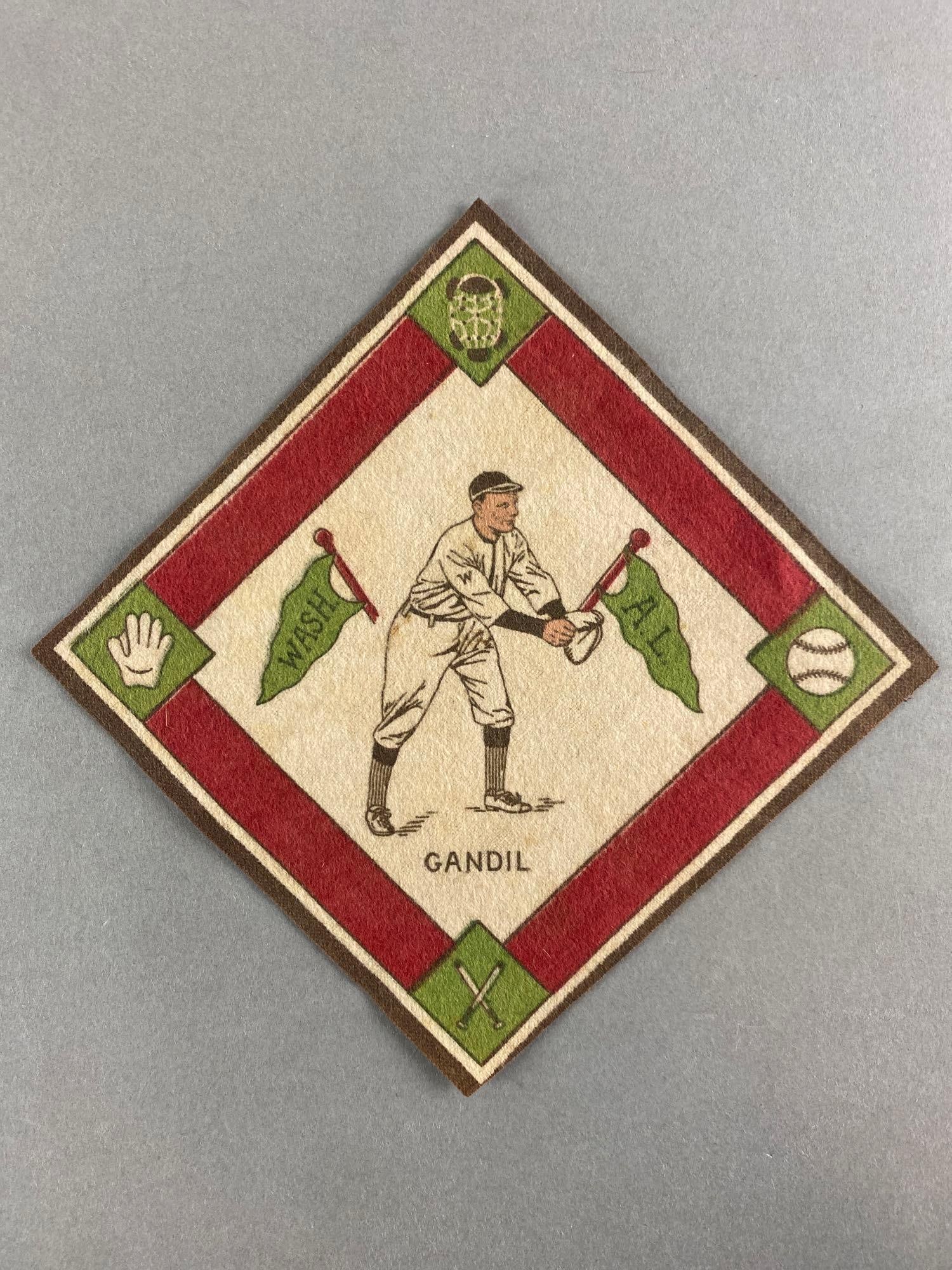 1914 B18 Blanket Chick Gandil, Green Pennants (1 of 2)