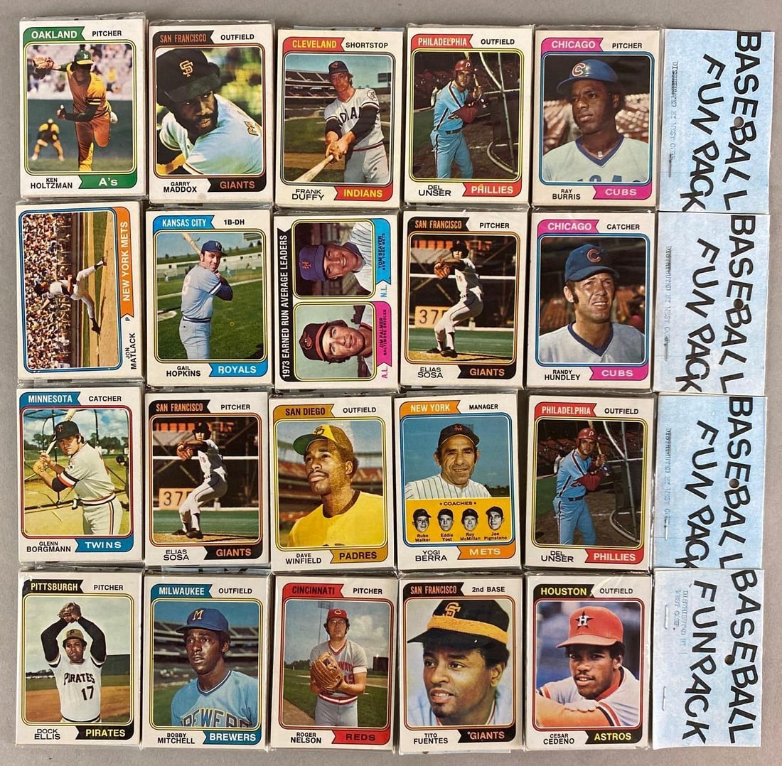 1974 Topps Baseball West Corps. Cello Fun Packs Vending Box with HOFs Showing (1 of 4)
