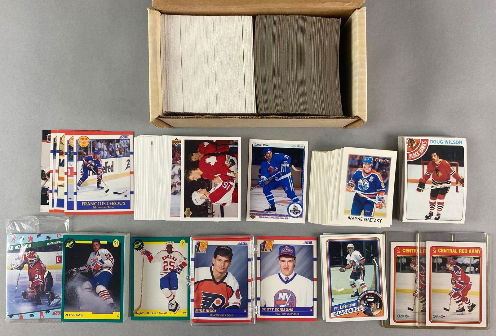 350+ 1970 - 90 Hockey Cards with HOFs, Stars, and Rookies (1 of 4)
