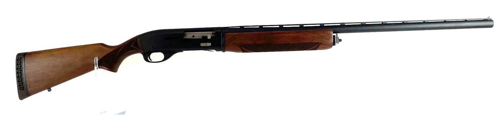 Remington SP-10 Magnum 10 GA Semi-Auto Shotgun: SN - RM017126. 3 1/2 inch shell only, 30 inch vented ribbed barrel