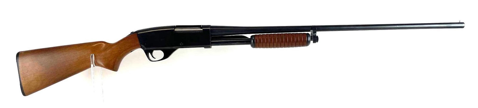 Savage Stevens Model 67 Series E .410 GA Pump Action Shotgun: SN - E551310. 2 1/2 and 3 inch shell, 26 inch barrel