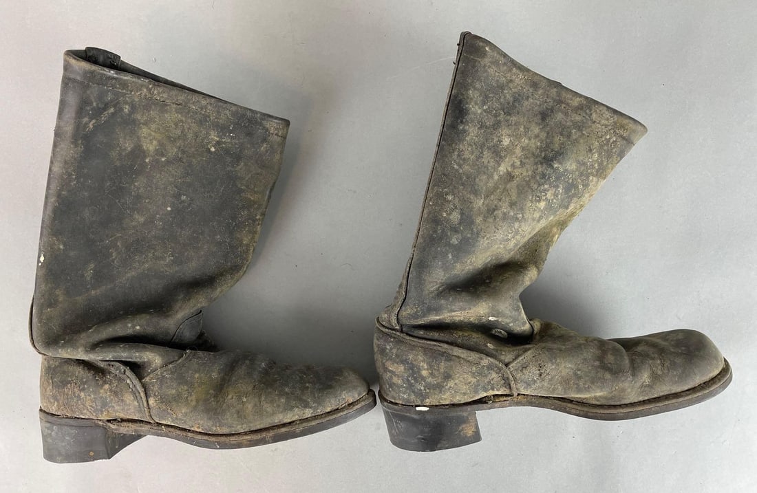 Pair of Vintage Hypalon European Combat Boots: Need cleaning, roughly size 10