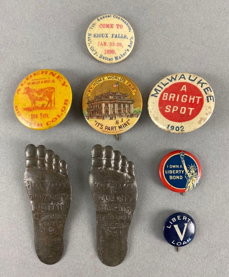 Group of 8 Vintage Assorted Pins (1 of 2)