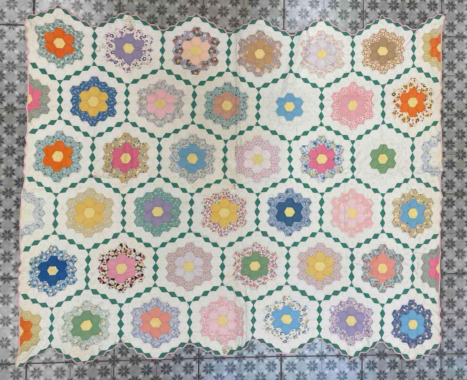 Antique Hand Stitched Flower Garden Quilt (1 of 7)