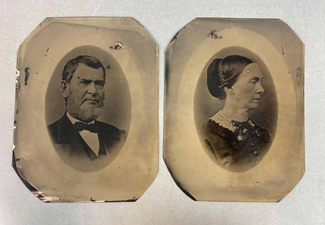 Group of 2 Whole Plate Tintype Photographs (1 of 4)