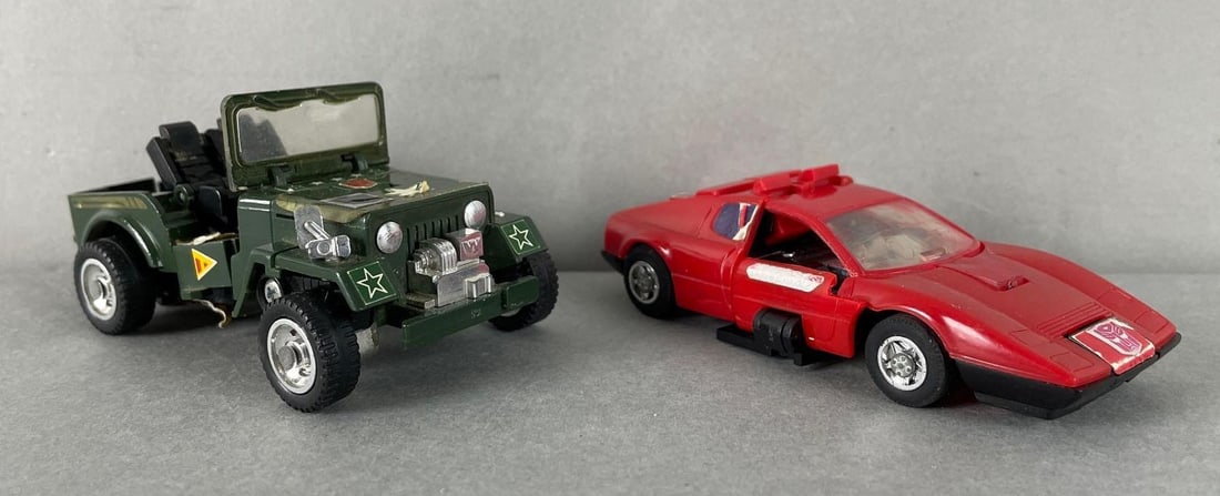 Group of 2 Transformers G1 Action Vehicles (1 of 4)