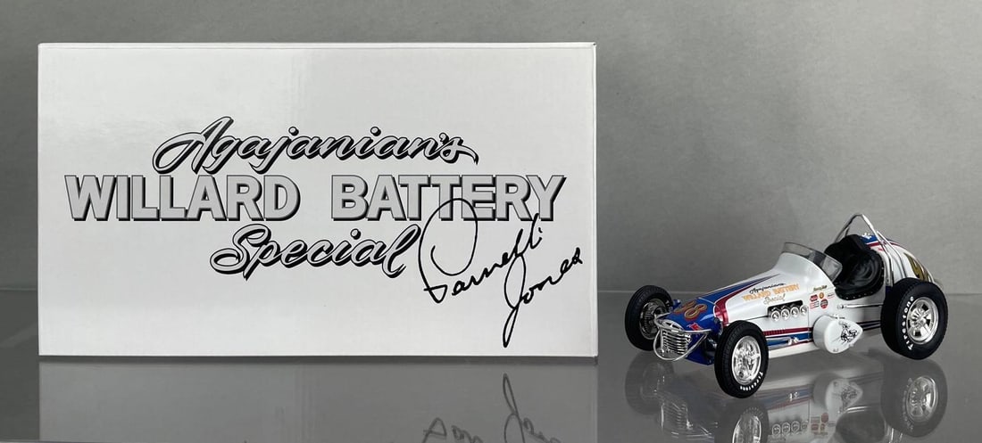 GMP Parnelli Jones Agajanian's Willard Battery Special Dirt Champ Car (1 of 6)