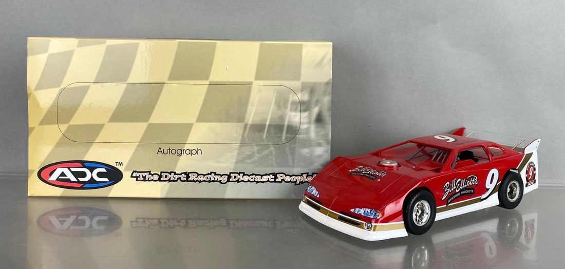 ADC Limited Edition Bill Elliott No. 9 Dirt Late Model Car: 1 / 24 scale, die-cast, D204I323, 1 of 3500, 2004, original box