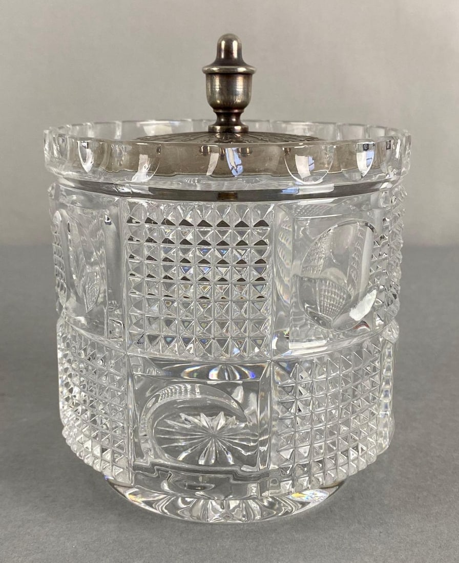 Clear Cut Crystal Biscuit Jar (1 of 7)