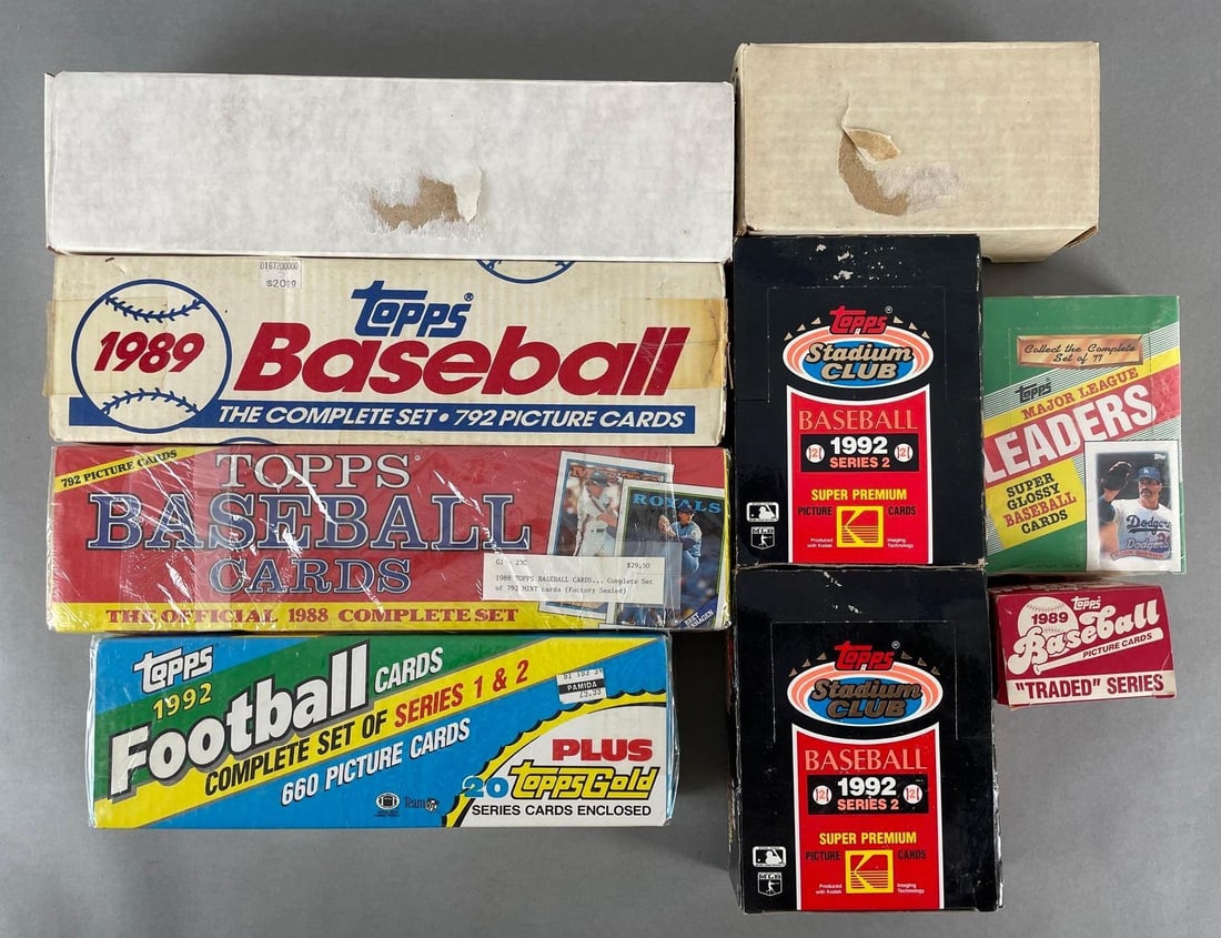 Large Group of Topps 1980s and 90s Football and Baseball Cards (1 of 6)