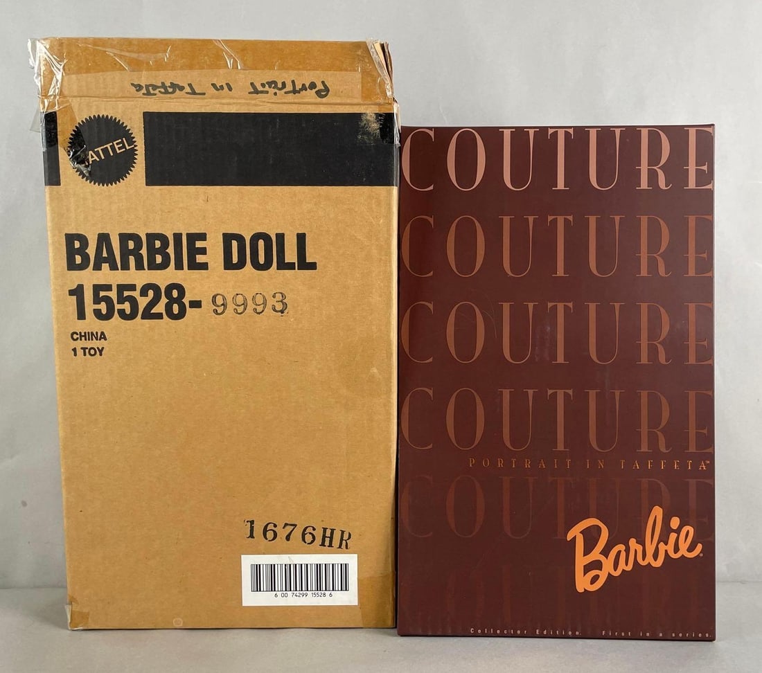 Collector Edition Mattel Couture Portrait in Taffeta Barbie Fashion Doll: 1996 Original shipping box, and packaging. 11 1/2 inches tall
