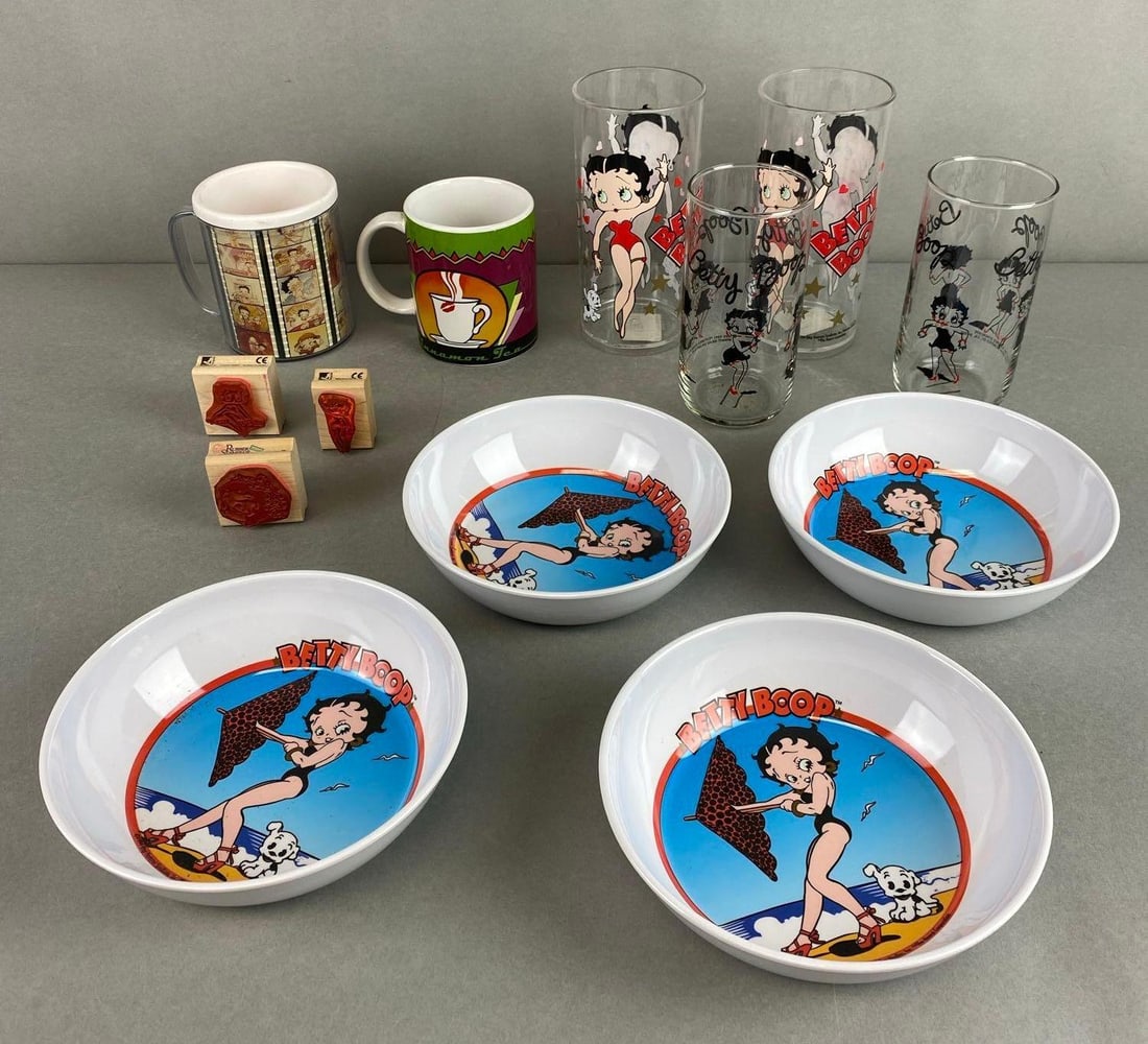 Group of 13 Assorted Betty Boop Glassware and More (1 of 3)
