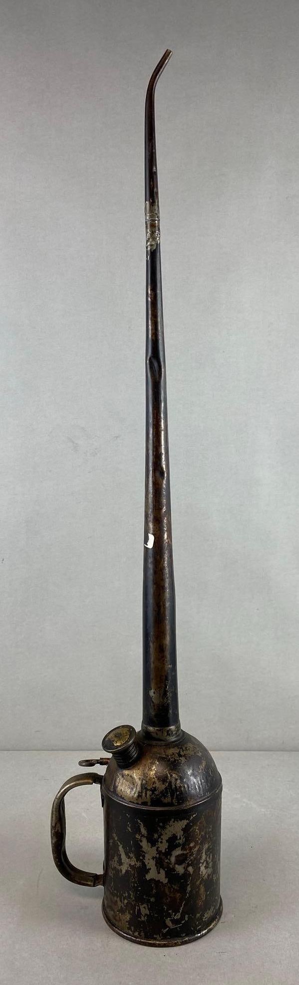 Johnson Urbana CB&Q RR Co. Metal Long-Neck Oil Can: Chicago, Burlington and Quincy Railroad Company, some denting and discoloration throughout, needs cleaning, measures 30 1/2 x 6 1/4 x 4 1/4 inches