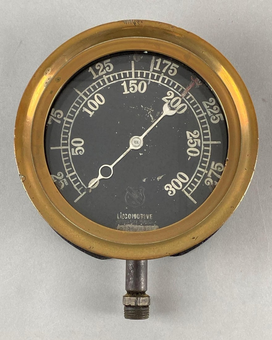 Vintage Ashcroft Locomotive Auxiliary Spring Guage (1 of 4)