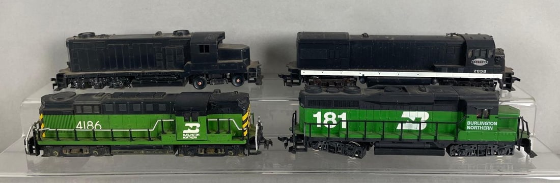 Group of 4 HO Scale Diesel Locomotives (1 of 3)