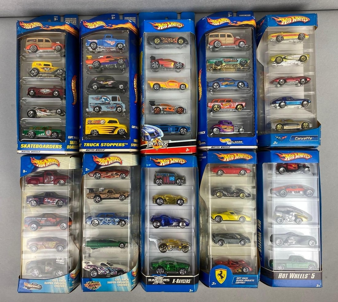 Group of 5 Mattel Hot Wheels Die-Cast Car Gift Sets (1 of 3)