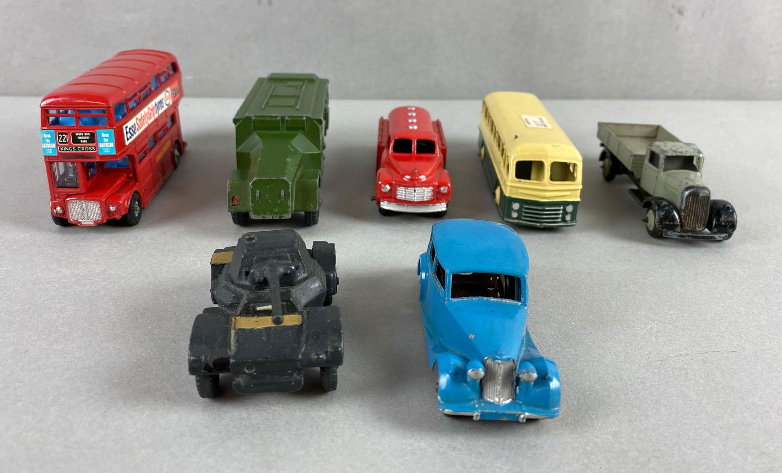 Group of 7 Die-Cast Dinky Toys Vehicles (1 of 3)
