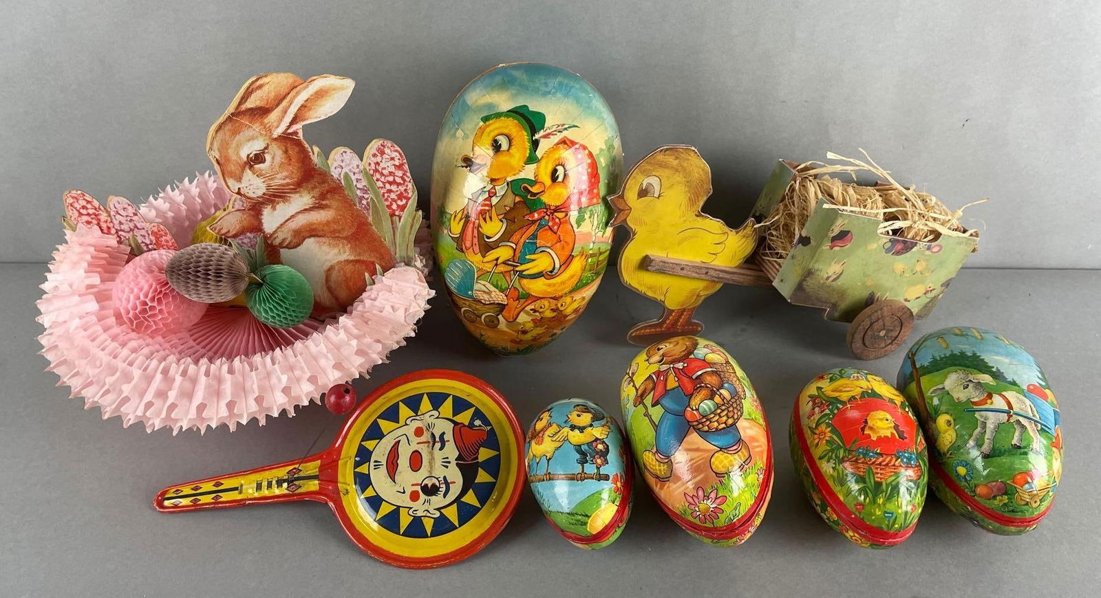 Group of 8 Vintage Easter Decorations (1 of 10)