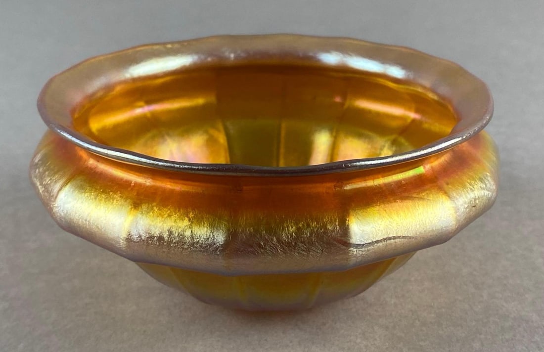 Quezal Segmented Gold Aurene Master Salt (1 of 7)