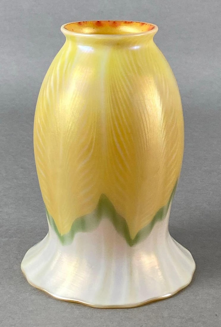Quezal Style Pulled Feather Gold Aurene Glass Lamp Shade (1 of 6)