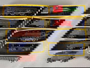 Group of 10 Lionel O Scale Locomotives and Train Cars and More (1 of 5)