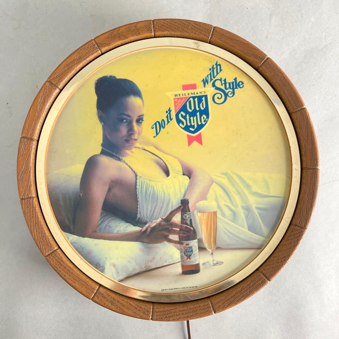 Old Style Beer  Light Up Advertising Sign (1 of 3)